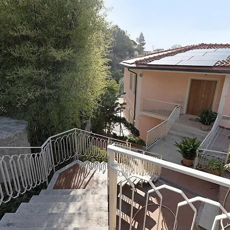 Casa Alizia בית נופש *